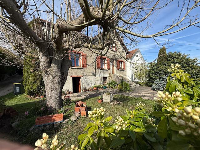 Maison 6 pièces 151 m²