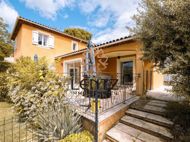 Maison 6 pièces 151 m²