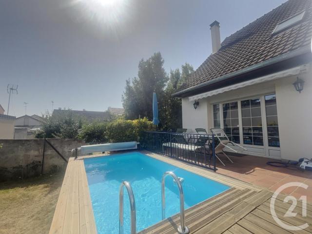 Maison 6 pièces 151 m²