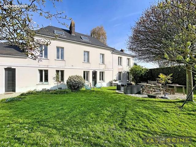 Maison 6 pièces 151 m²