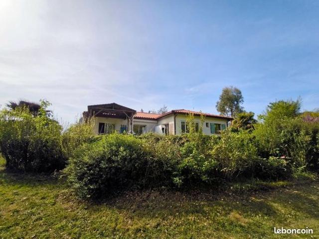 Maison 6 pièces 151 m²