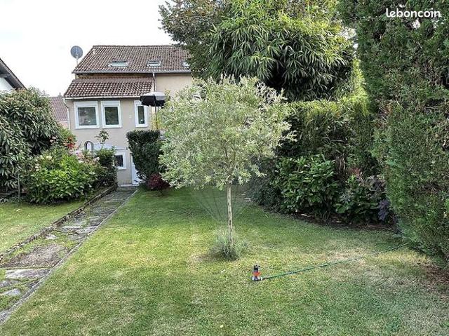 Maison 6 pièces 151 m²