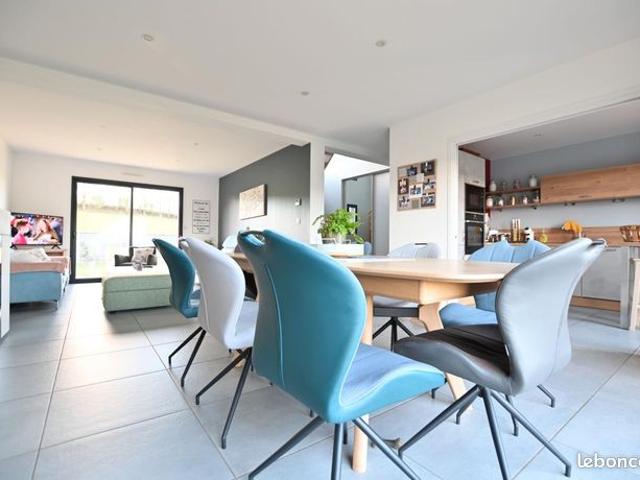Maison 6 pièces 151 m²