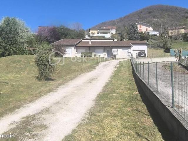 Maison 6 pièces 151 m²