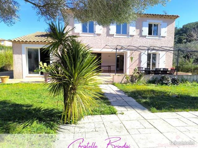 Maison 6 pièces 152 m²
