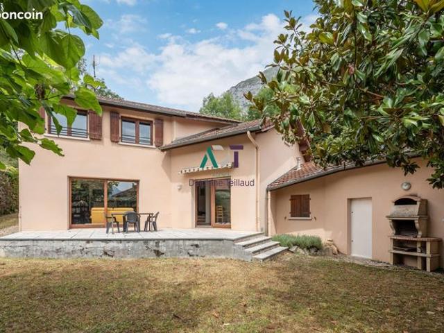 Maison 6 pièces 152 m²