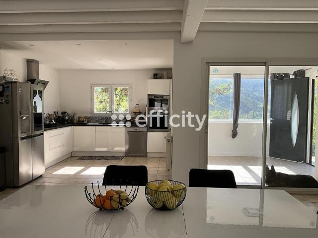 Maison 6 pièces 152 m²