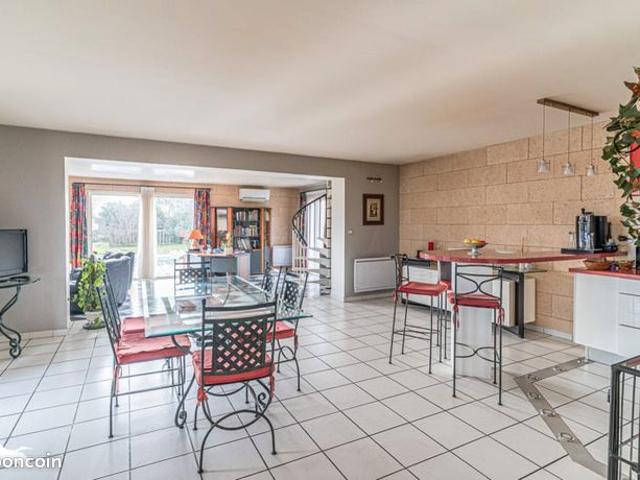Maison 6 pièces 152 m²