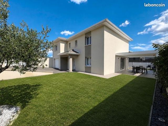 Maison 6 pièces 153 m²