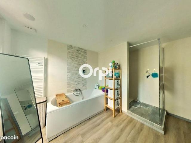 Maison 6 pièces 153 m²