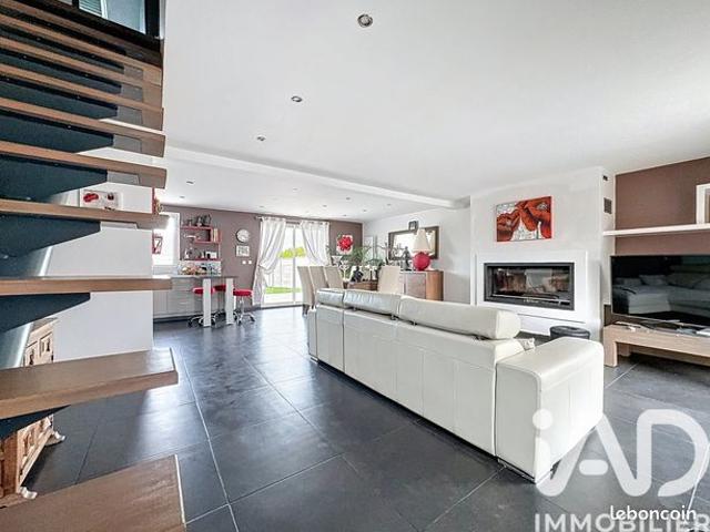 Maison 6 pièces 153 m²