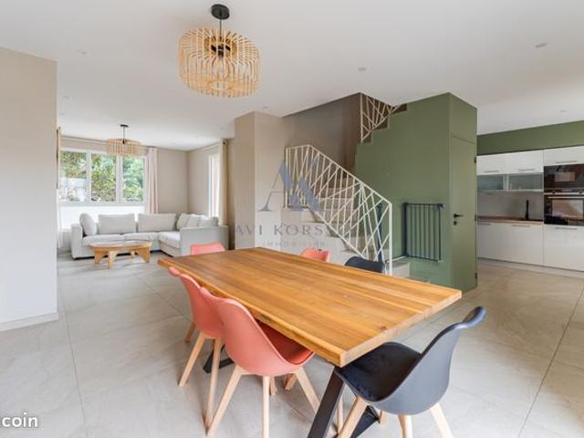 Maison 6 pièces 153 m²
