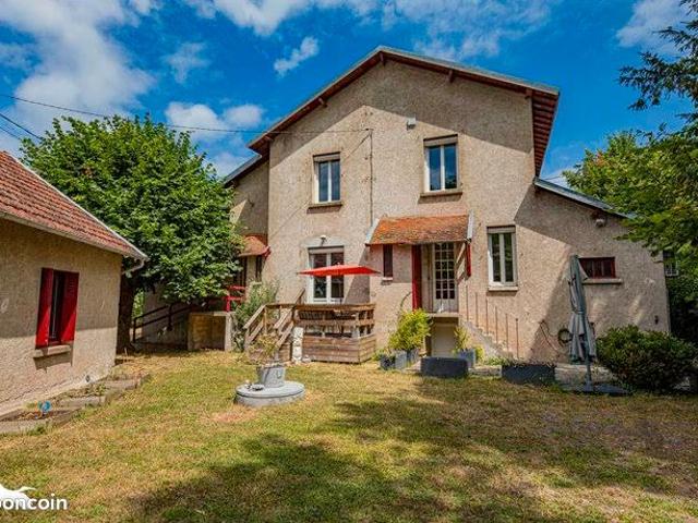 Maison 6 pièces 153 m²