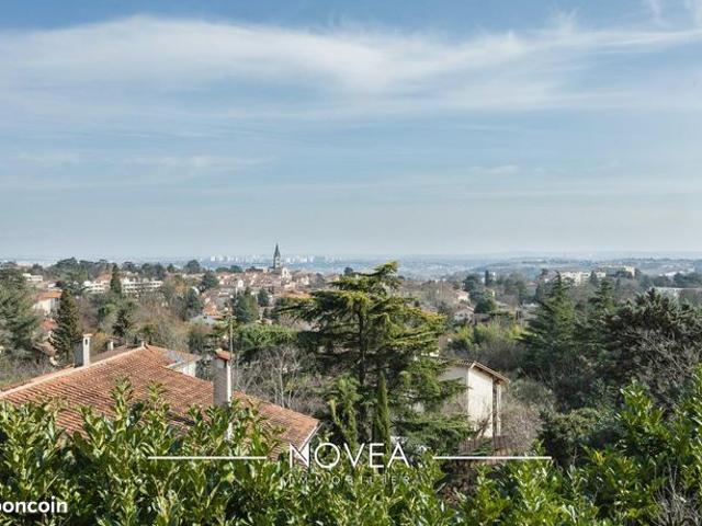 Maison 6 pièces 153 m²