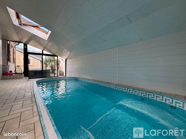 Maison 6 pièces 153 m²