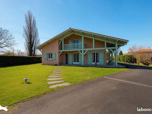 Maison 6 pièces 153 m²