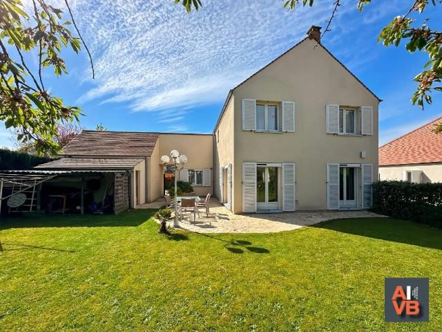 Maison 6 pièces 153 m²