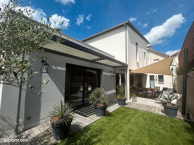 Maison 6 pièces 153 m²
