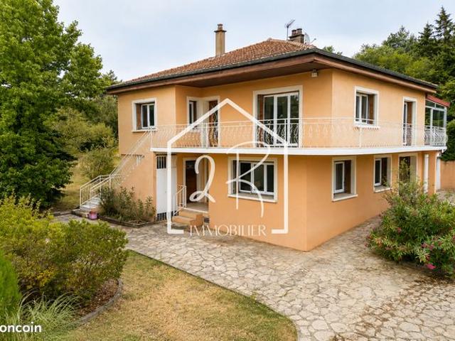 Maison 6 pièces 153 m²