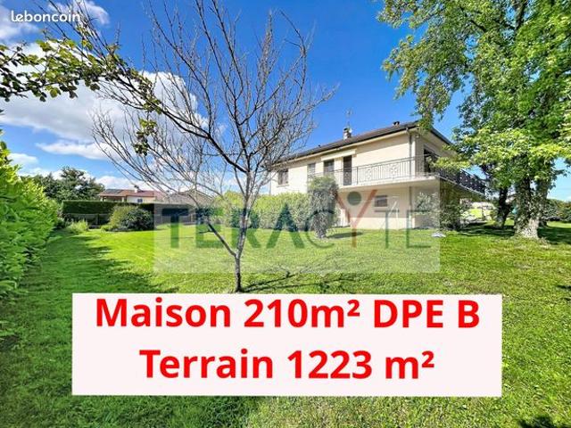 Maison 6 pièces 153 m²