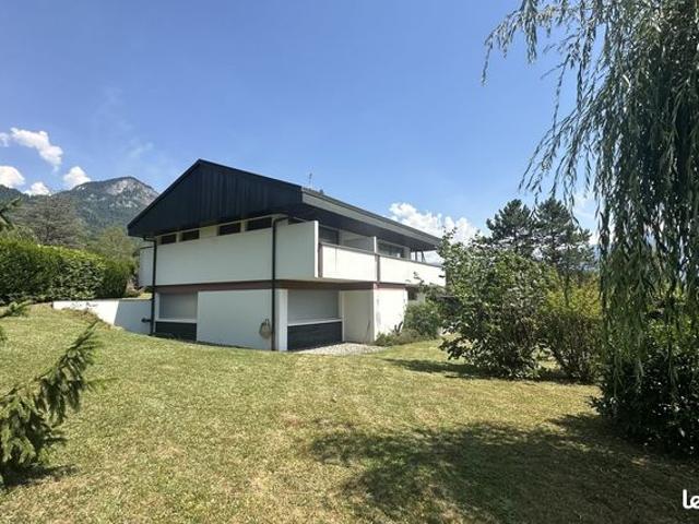 Maison 6 pièces 153 m²