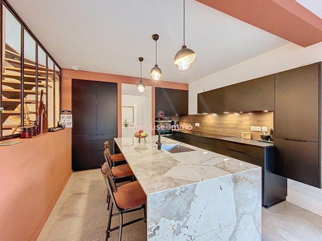 Maison 6 pièces 153 m²