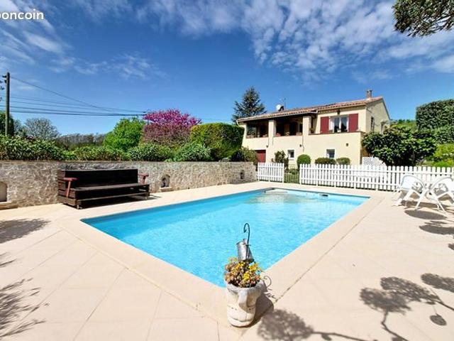 Maison 6 pièces 153 m²