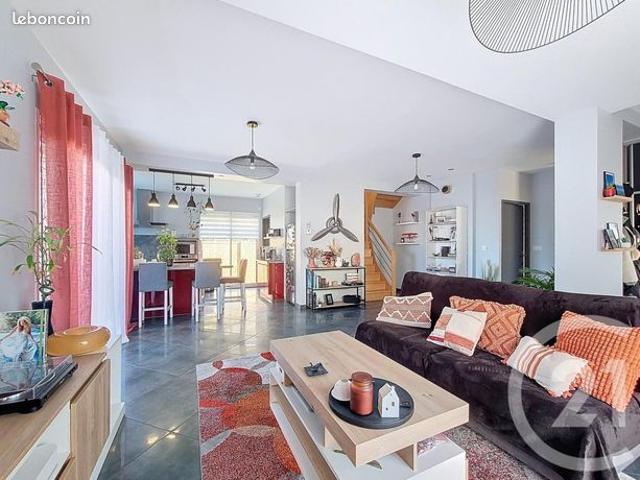 Maison 6 pièces 153 m²