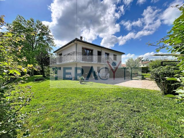 Maison 6 pièces 153 m²