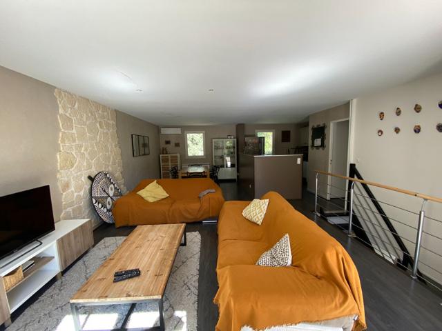 Maison 6 pièces, 153 m² à louer à Saint Savournin 13119