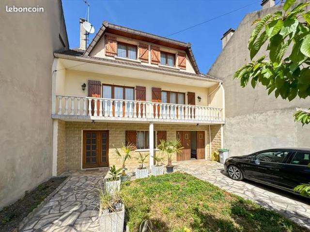 Maison 6 pièces 164 m²