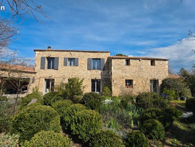 Maison 6 pièces 164 m²