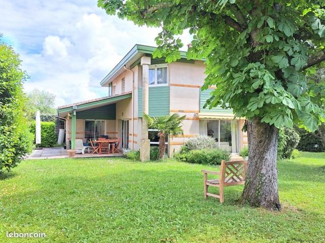 Maison 6 pièces 164 m²