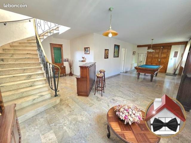 Maison 6 pièces 164 m²