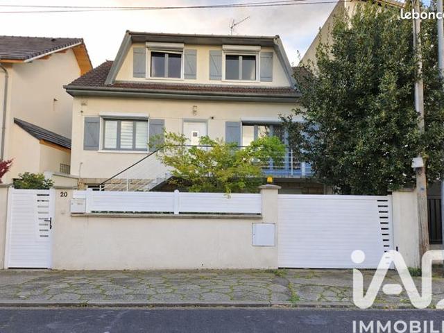 Maison familiale 6 pièces 164 m²