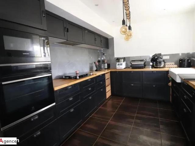 Maison 6 pièces 164 m²
