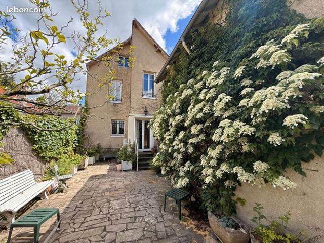 Maison 6 pièces 164 m²