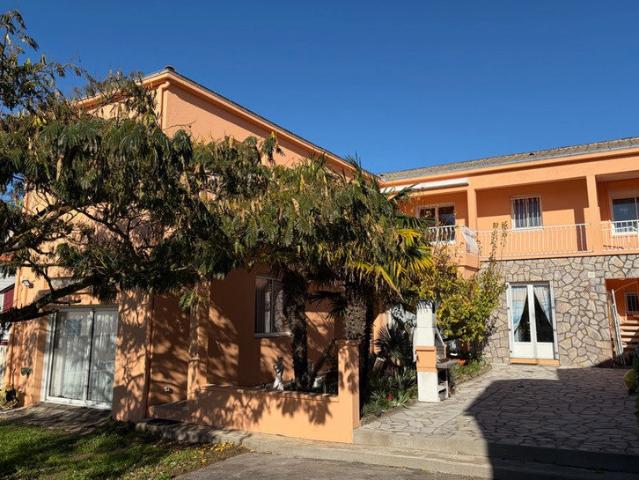 Maison 6 pièces 164 m²