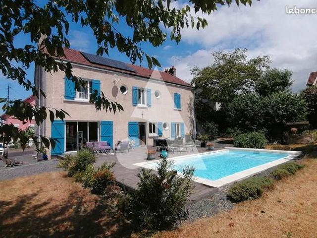 Maison 6 pièces 165 m²