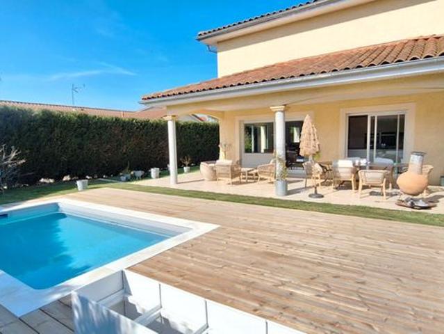 Maison 6 pièces 165 m²