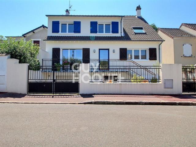 Maison 6 pièces 165 m²