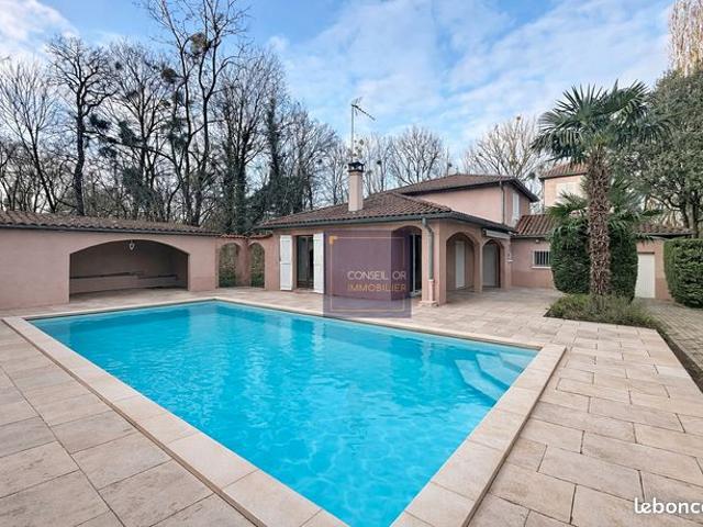 Maison 6 pièces 165 m²