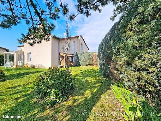 Maison 6 pièces 165 m²