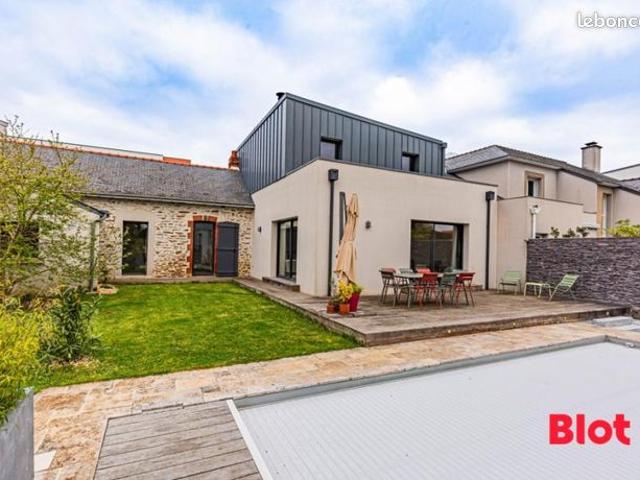 Maison 6 pièces 165 m²