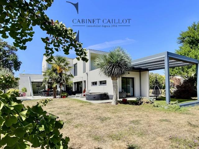 Maison 6 pièces 165 m²