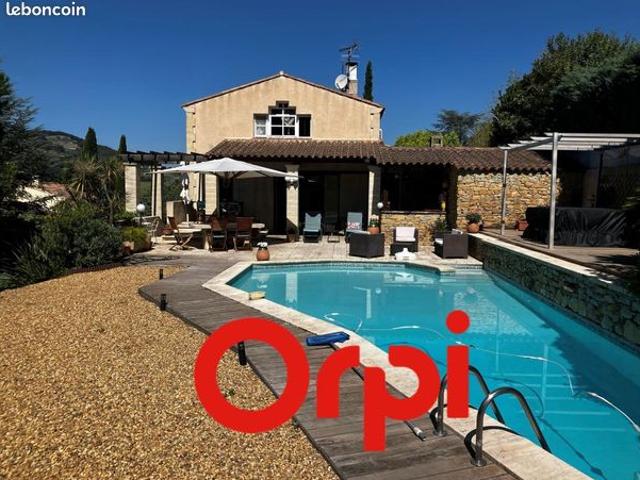 Maison 6 pièces 165 m²
