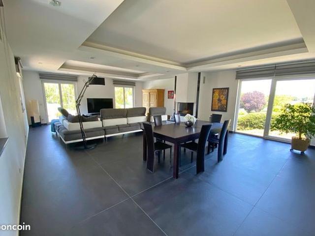 Maison 6 pièces 165 m²