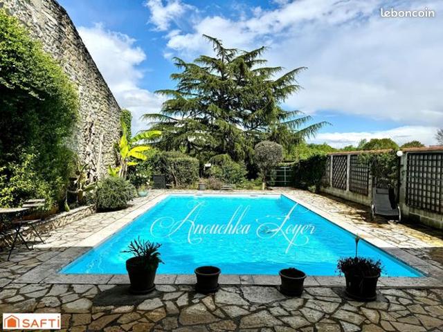 Maison 6 pièces 165 m²