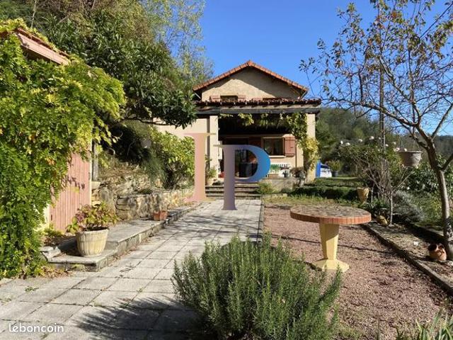 Maison 6 pièces 165 m²