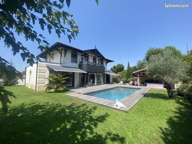 Maison 6 pièces 165 m²